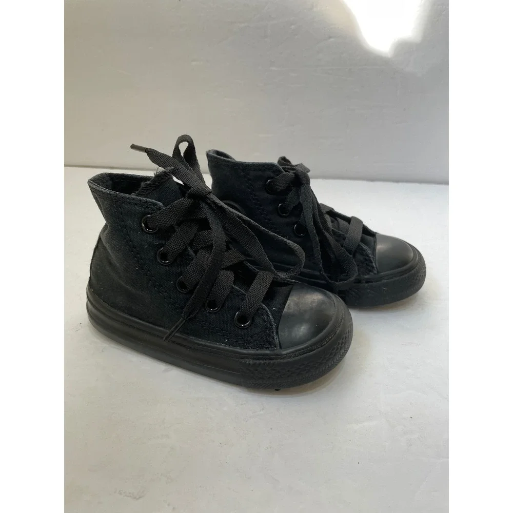 CONVERSE HIGH TOPS‎ IN BLACK